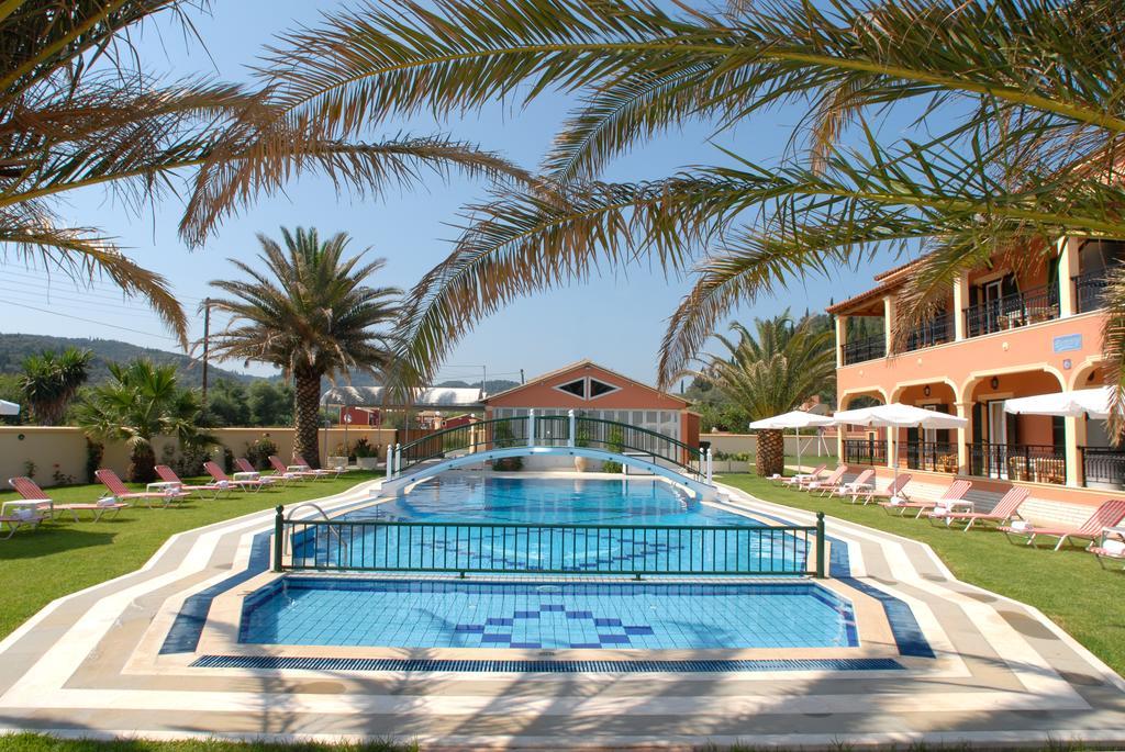 Dimitris Apartments Сидарион Экстерьер фото